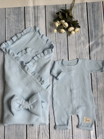 Купить оптом 335-Г. Комплект из детского комбинезона,  р 56 и конверта муслин, хлопок 100% 90/90 см, голубой в Кургане